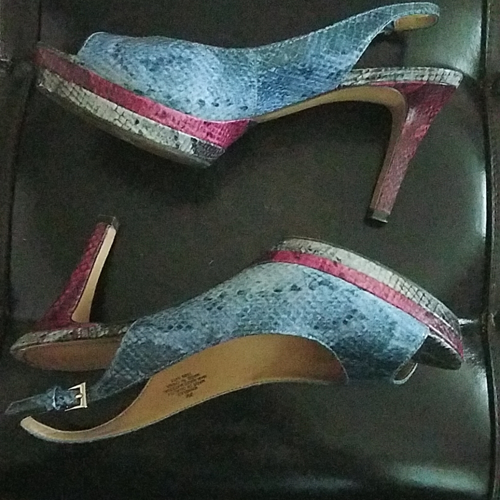 Heels - Picture 2 of 5